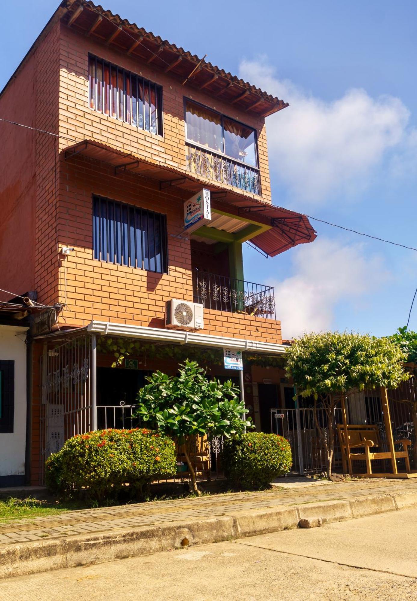 Mi Pueblo Natal Aptos Y Habitaciones Necocli Exterior photo